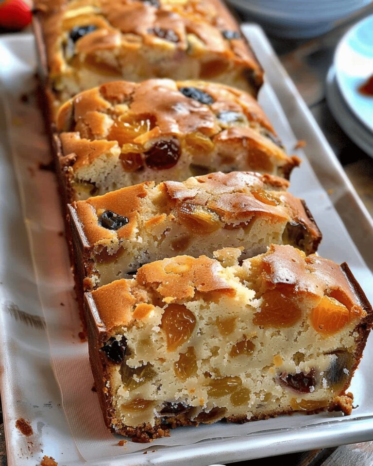 Apricot and Walnut Fruitcake Recipe