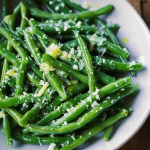 Crisp Garlic Green Beans Recipe