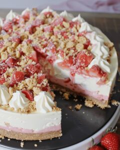 Strawberry Crunch Cheesecake Recipe
