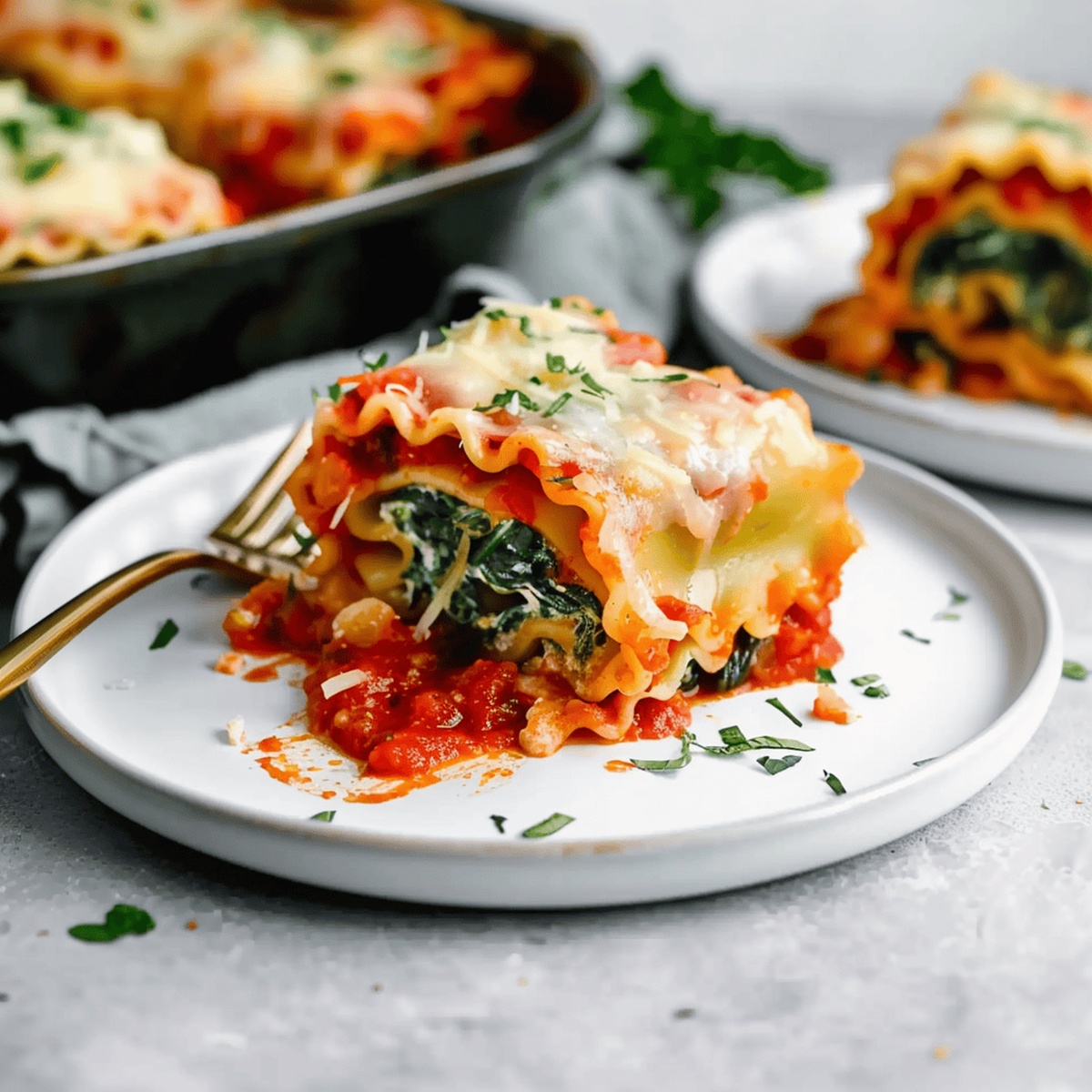 Cheesy Spinach Lasagna Roll-Ups Recipe