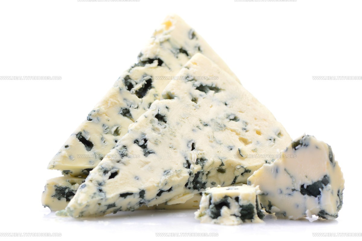 What Does Blue Cheese Taste Like? Dive Into This Bold Flavor